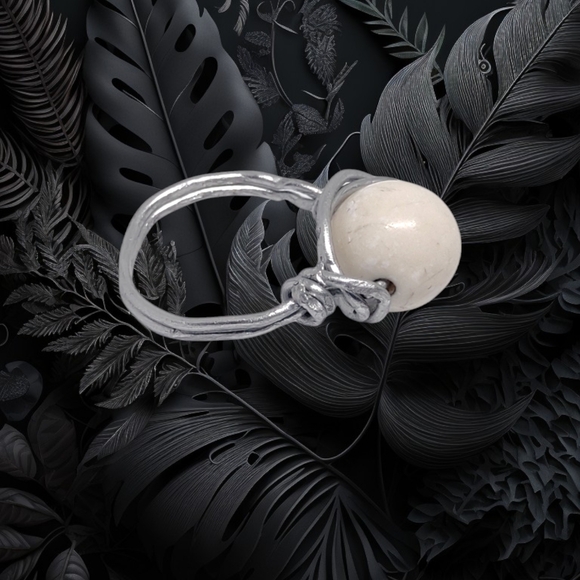 🌲10/$20. ~Hand Wired Ring with White Italian Wood Center Stone - Picture 3 of 7